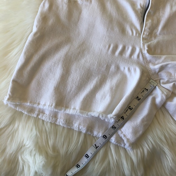 APT 9  Cutoff Jean Fringe Studded Shorts White - Picture 4 of 12